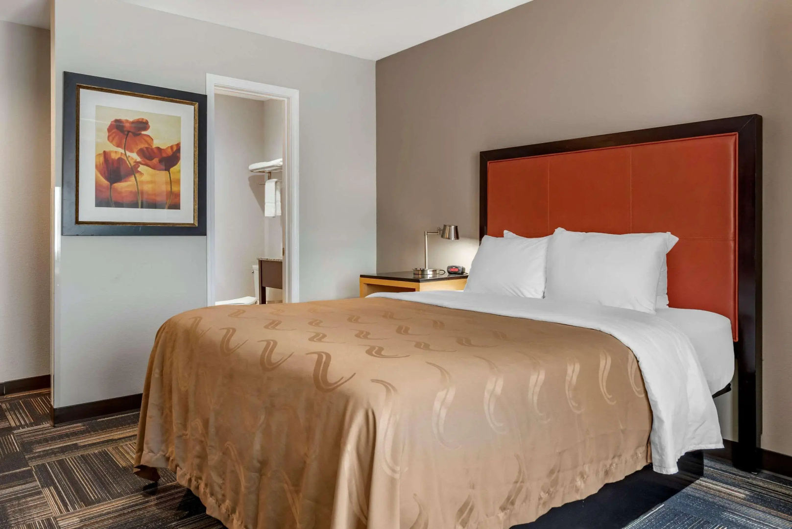 Quality Inn & Suites Evansville Downtown