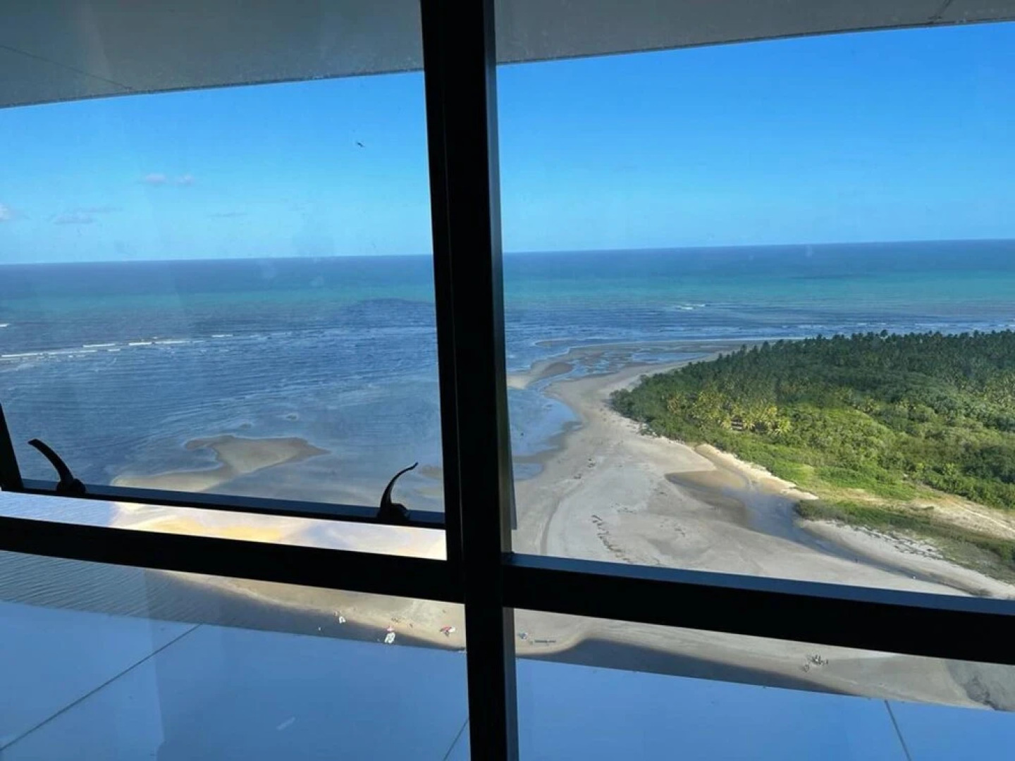 Luxury Brand New 1-bed Apartment in Jangada