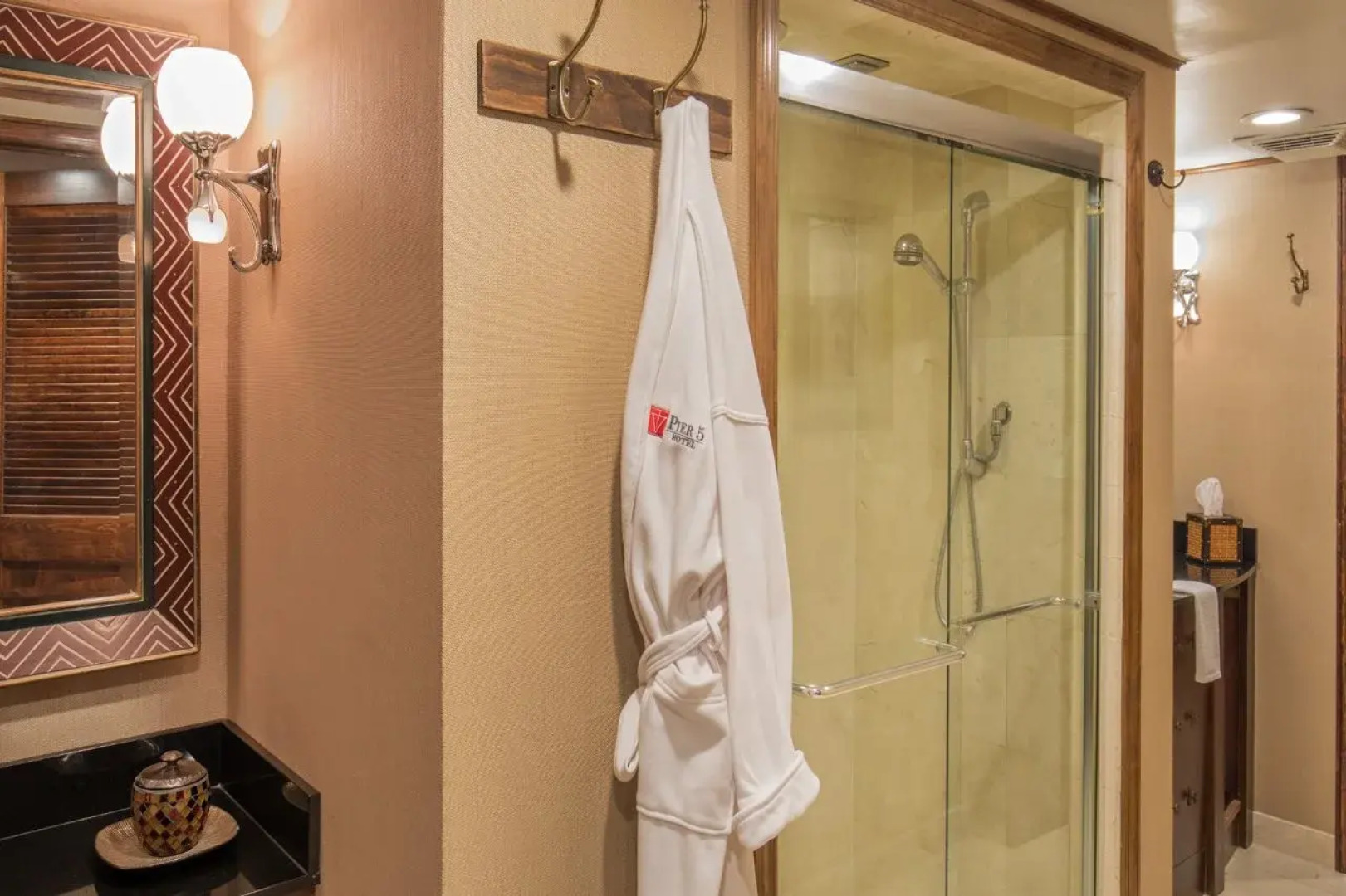 Pier 5 Hotel Baltimore