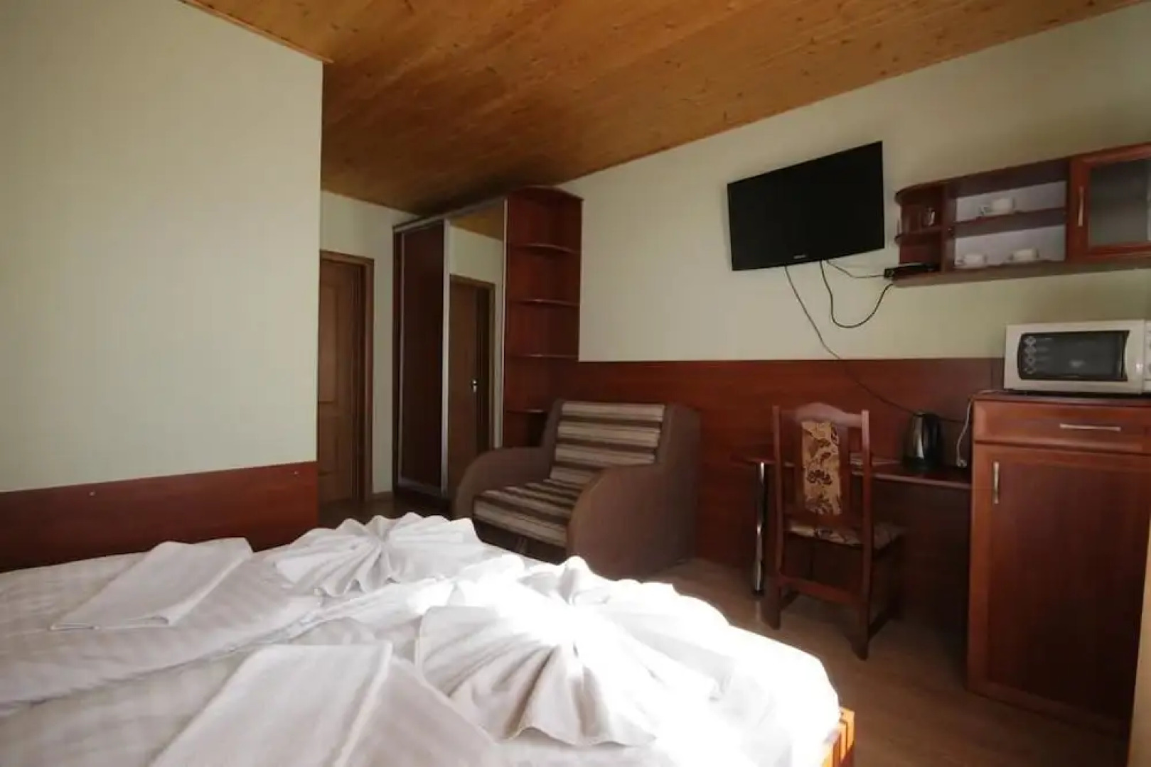 Villa Parliament Yablunytsya