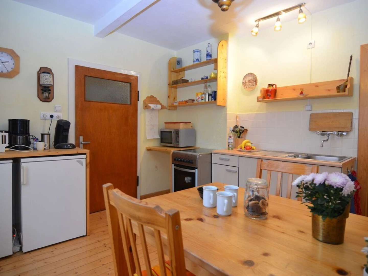 Spacious Holiday Home in Landau near Lake