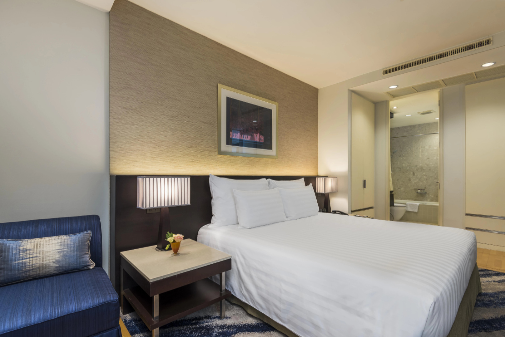 Emporium Suites by Chatrium