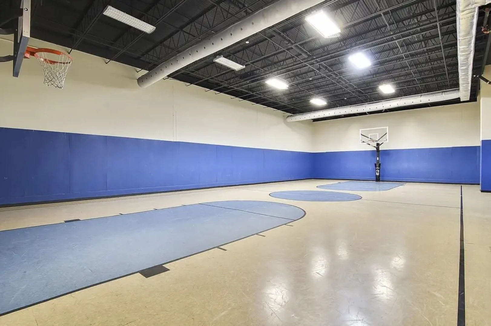 Stay Alfred on Fannin Street