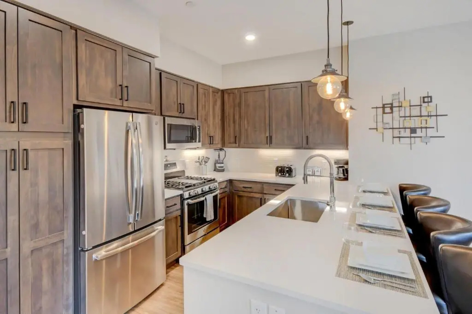 New Luxury Loft #103 Near Resort Huge Hot Tub & Views - FREE Activities & Equipment Rentals Daily