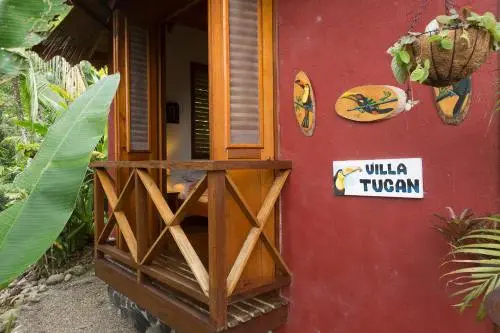 Villa Toucan with National Geographic Views