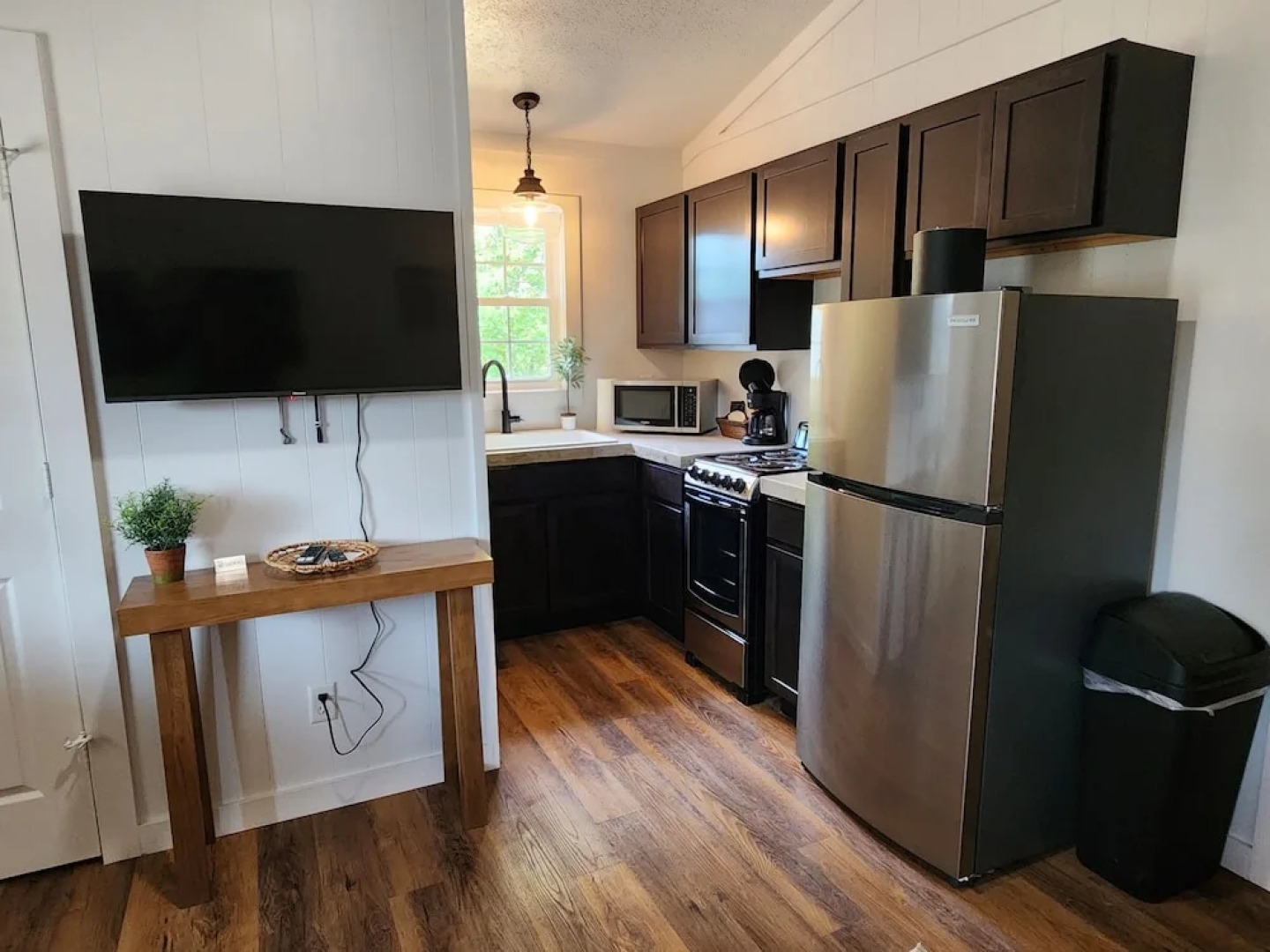 The Lakehouse Inn at Sledd Creek