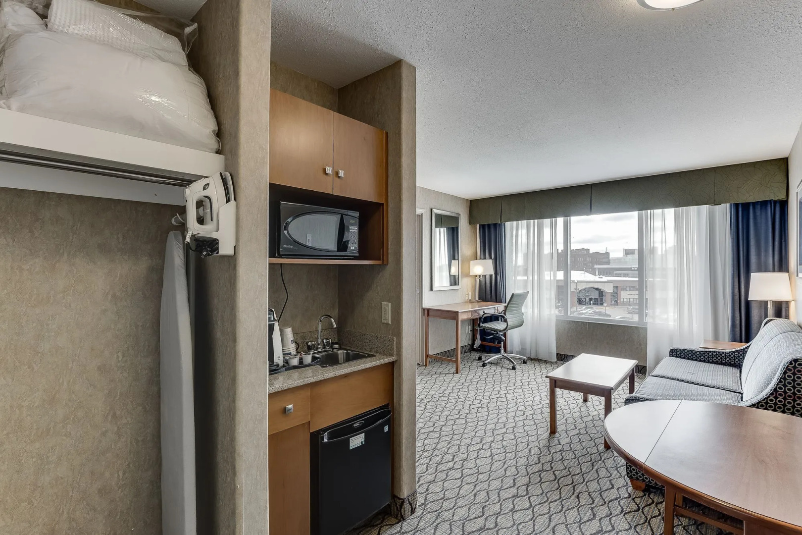 Holiday Inn Express & Suites Saskatoon by IHG