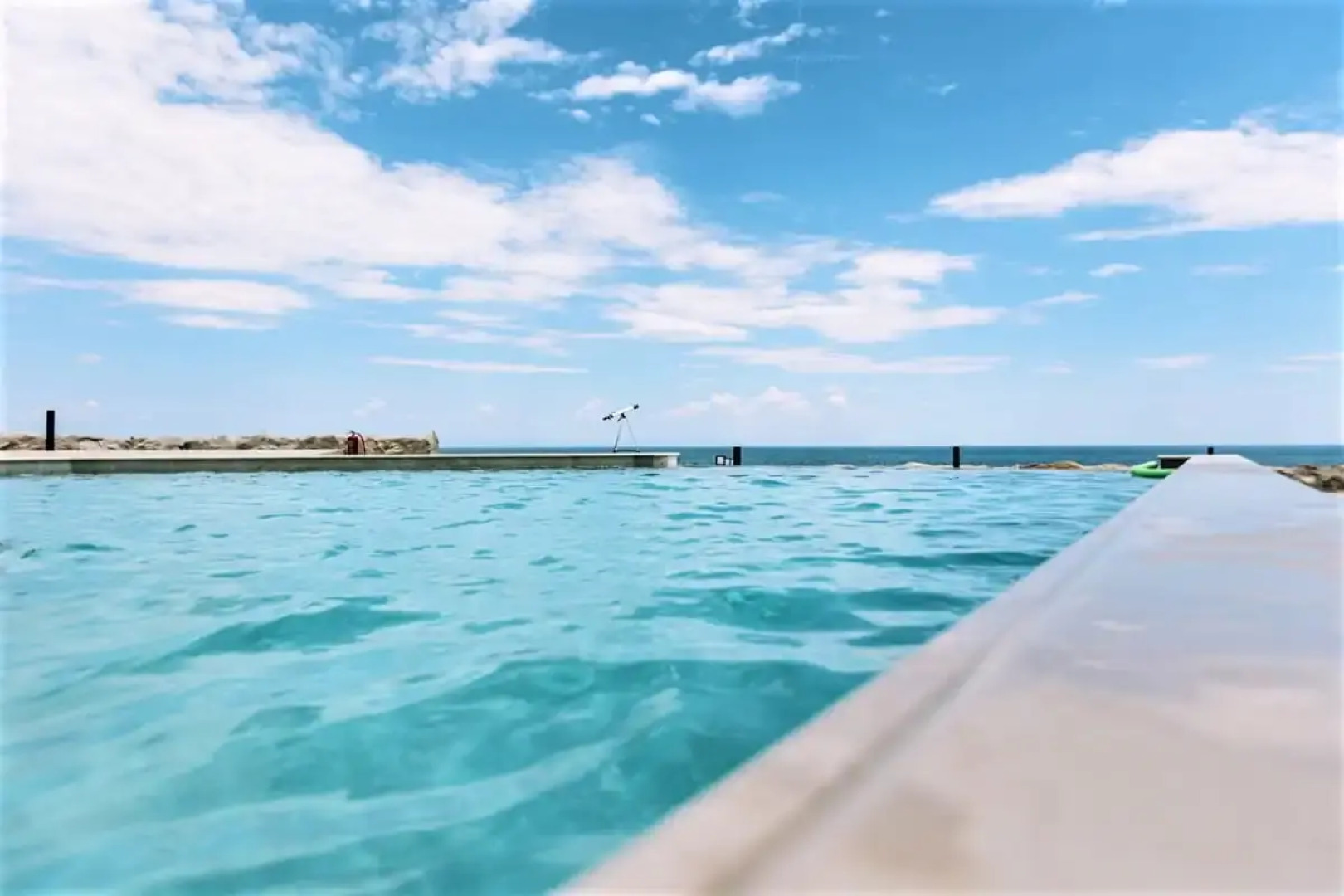 Akrotiri Olympus Luxury Suites