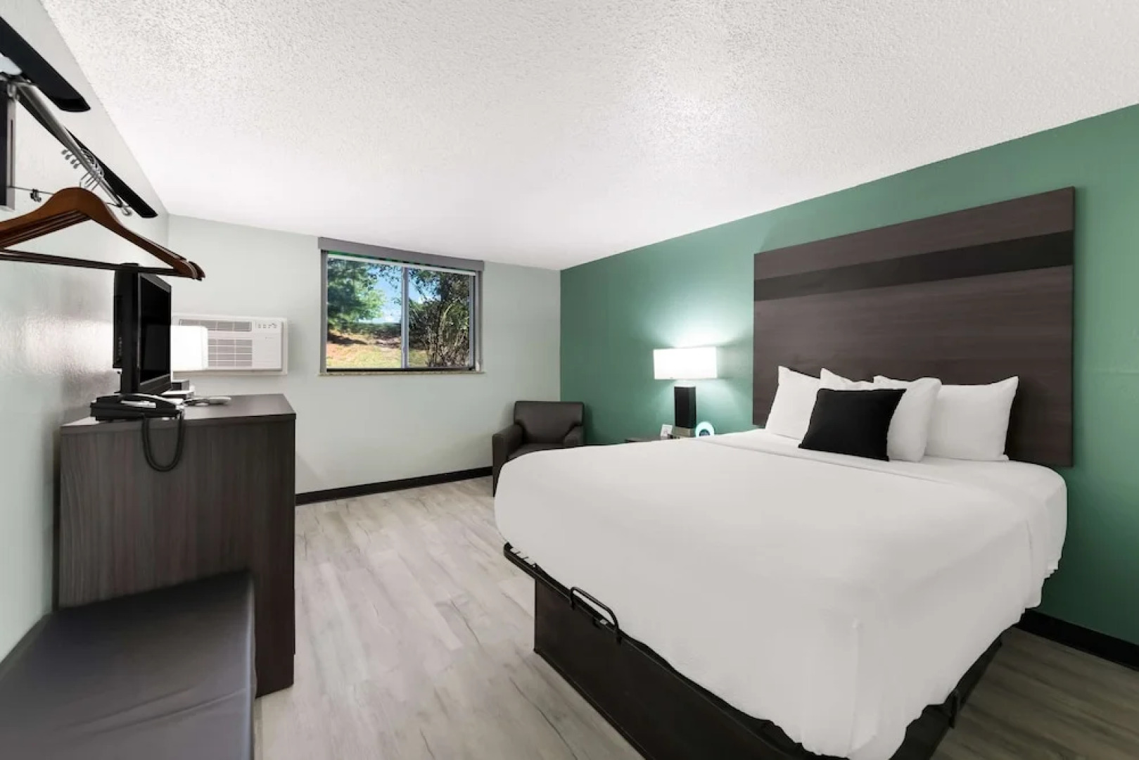 Baymont by Wyndham Liberty MO