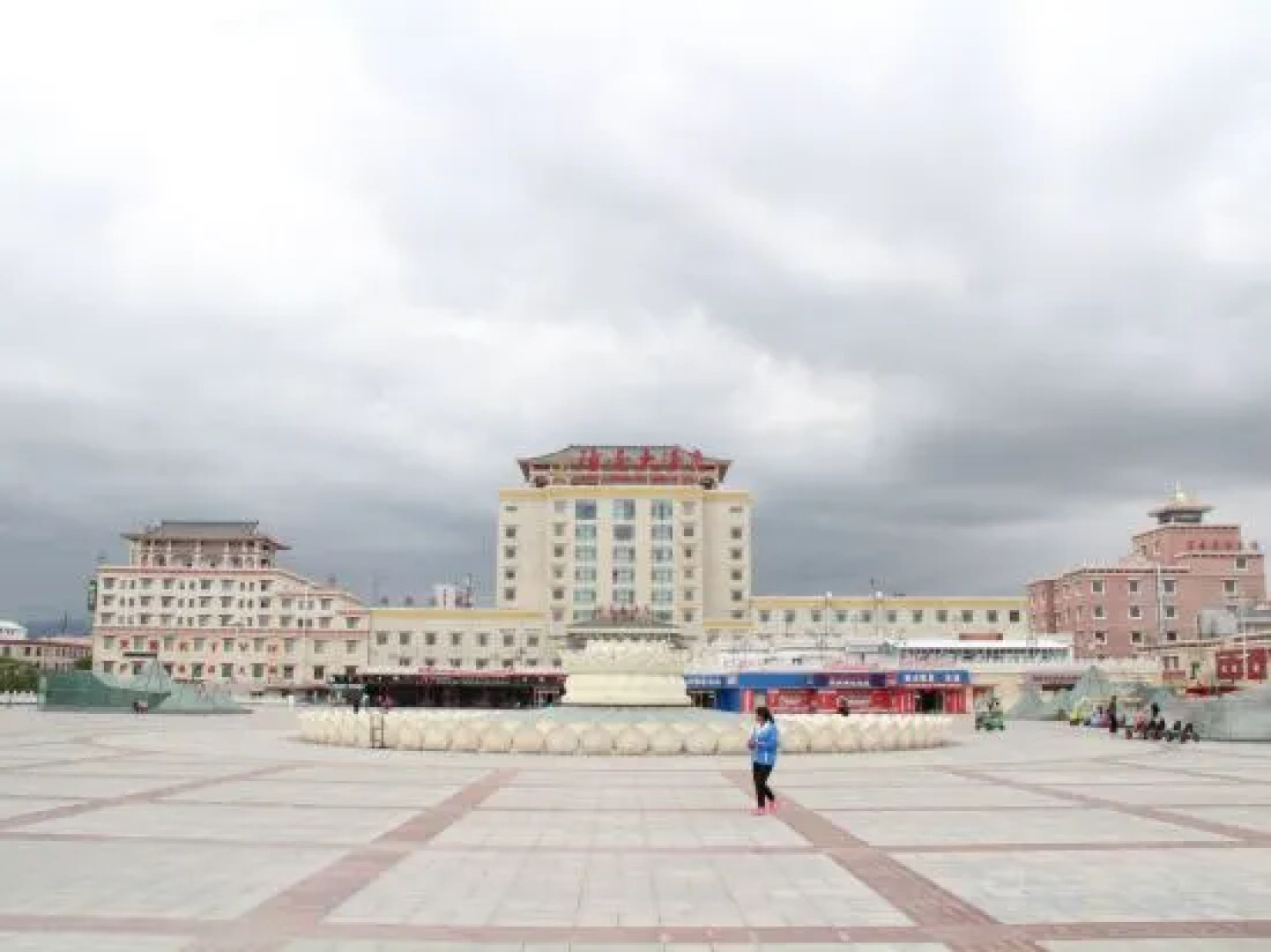 Long Hao Grand Hotel