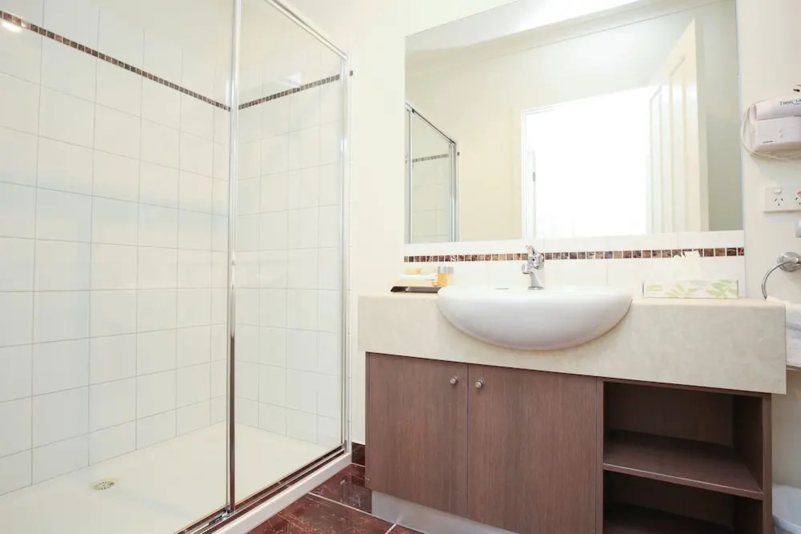 Aquarius Apartments and Cabins