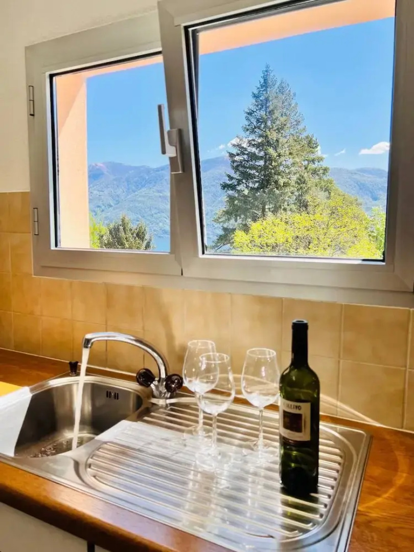 Sunny Modern Apartment Lake View Relax