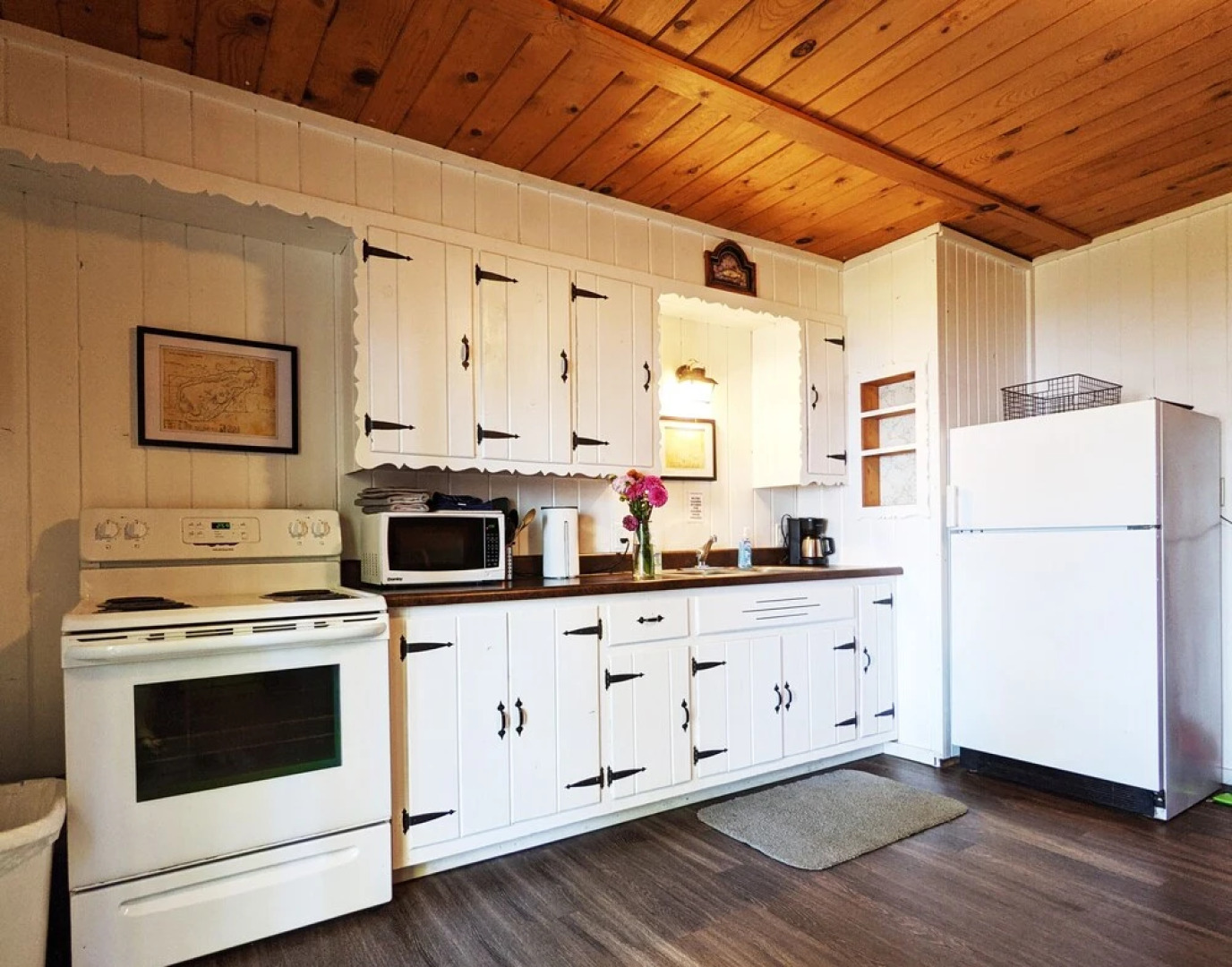 POV Lake Resort & Glamping Campground