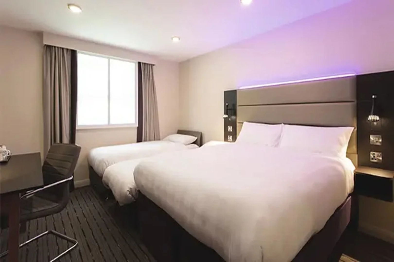 Premier Inn Luton South - M1 J9