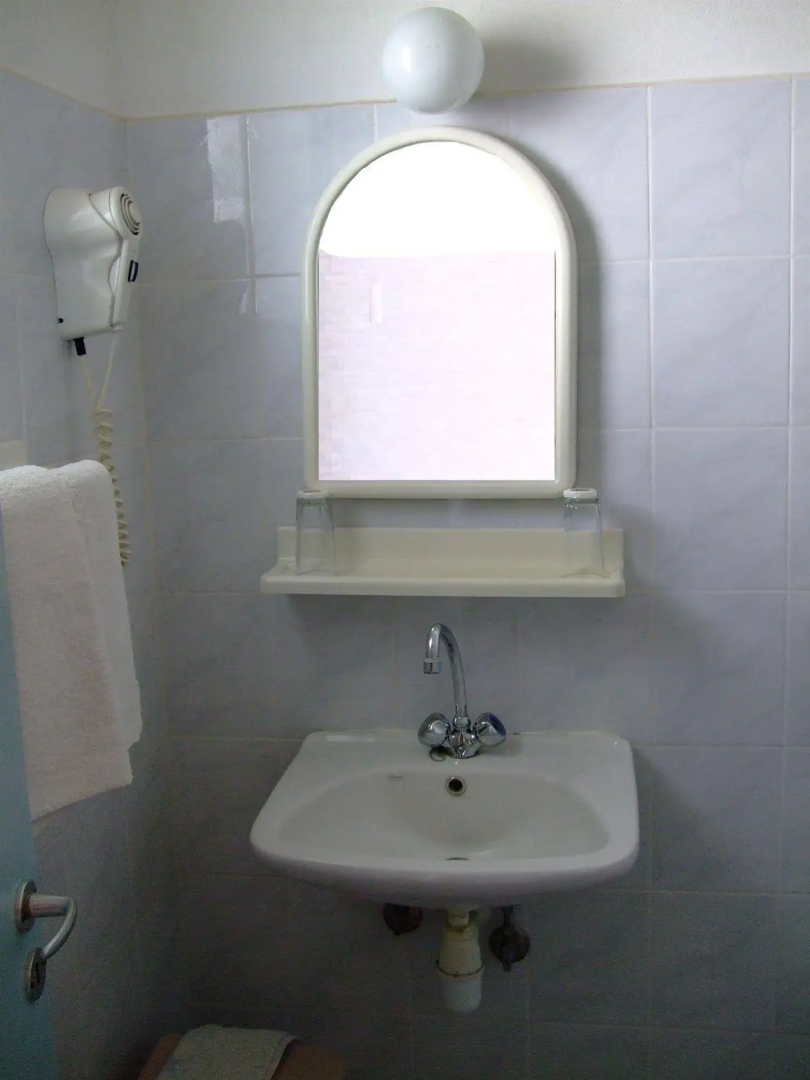 Antonios Hotel