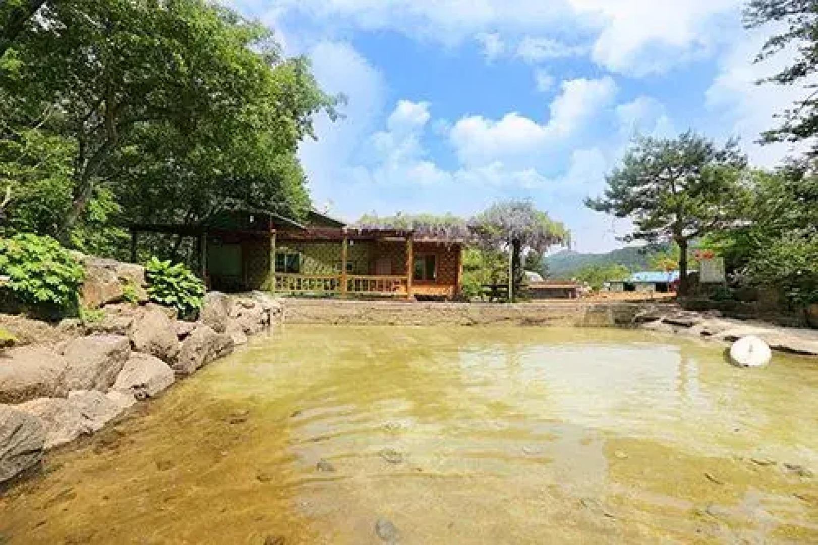 Yangpyeong Cheonnyeoncho Hanok Pension