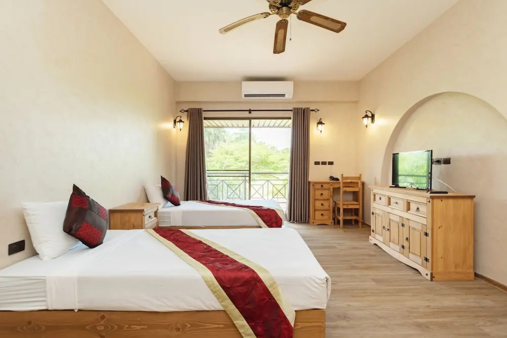 The Emerald Harbor Rayong by Favstay