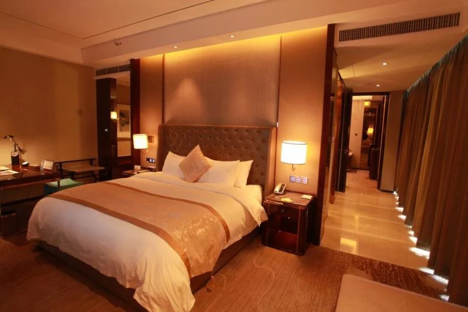 Howard Johnson by Wyndham Tianyu Plaza Yingtan