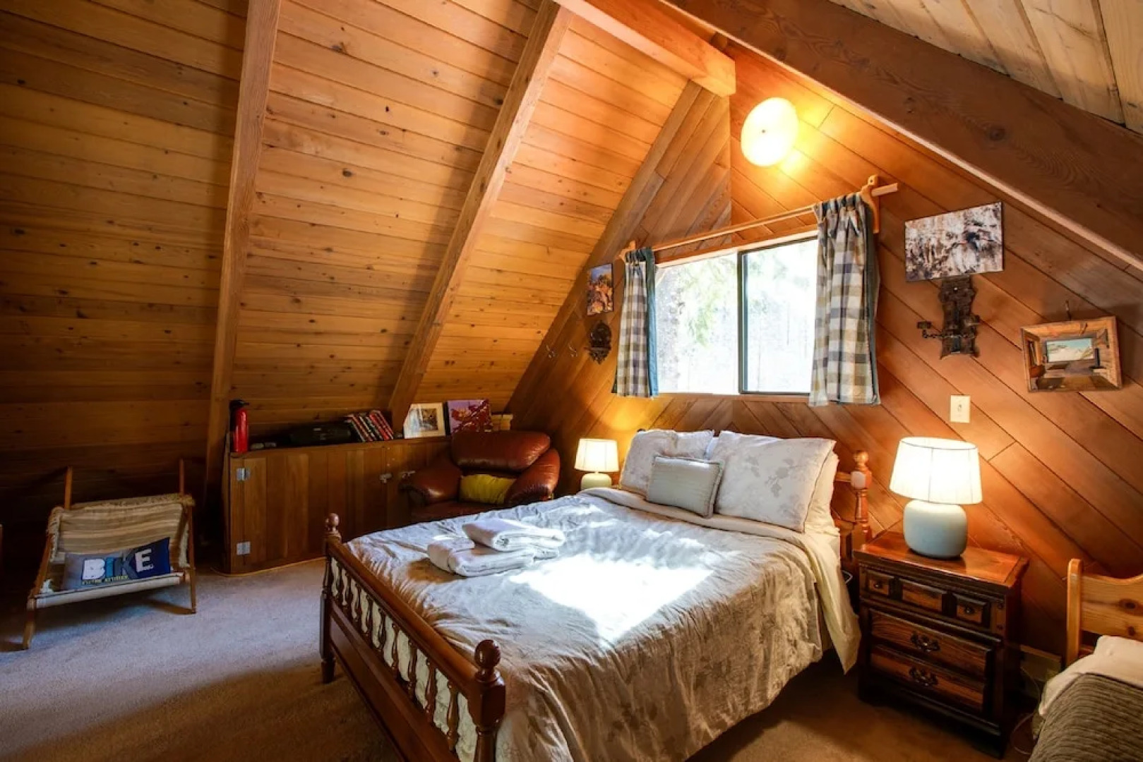 53MBR - Hot Tub - Wi-Fi - Sleeps 6