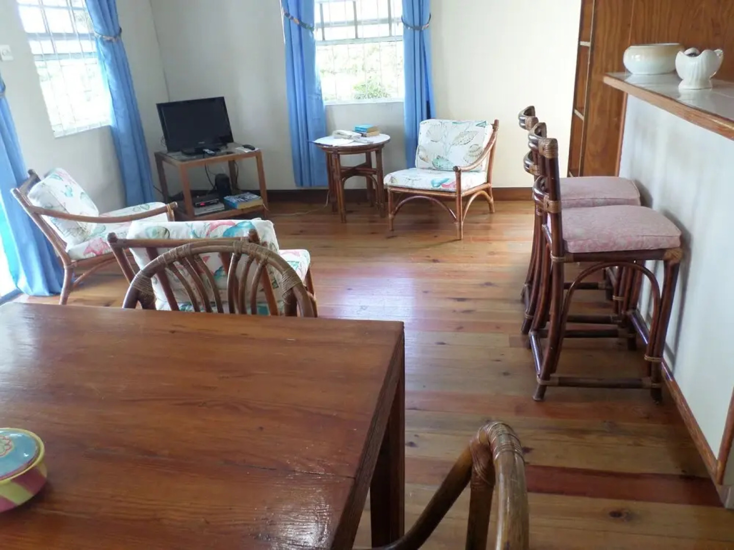 Annabelle's Apartments