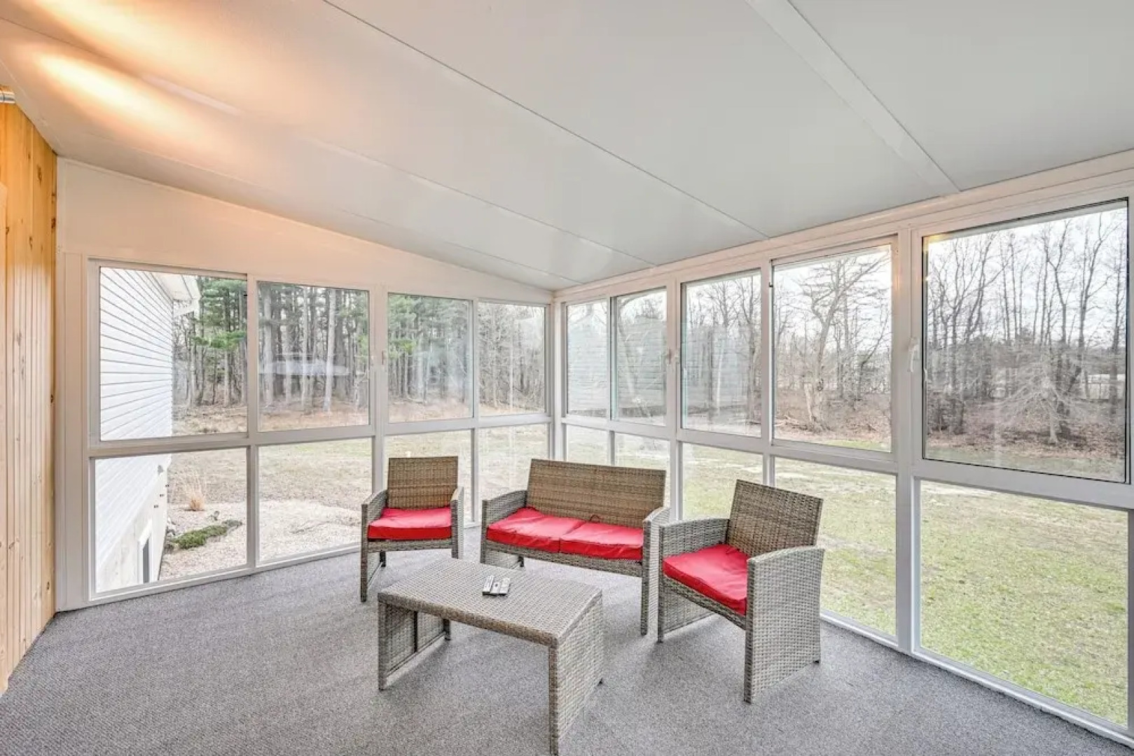 3 Mi to Dtwn: Family-friendly Home in South Haven!