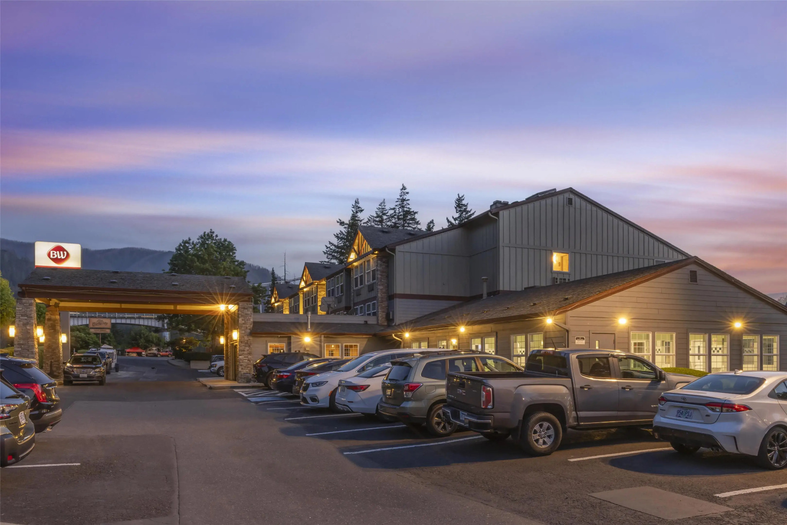 Best Western Plus Columbia River Inn