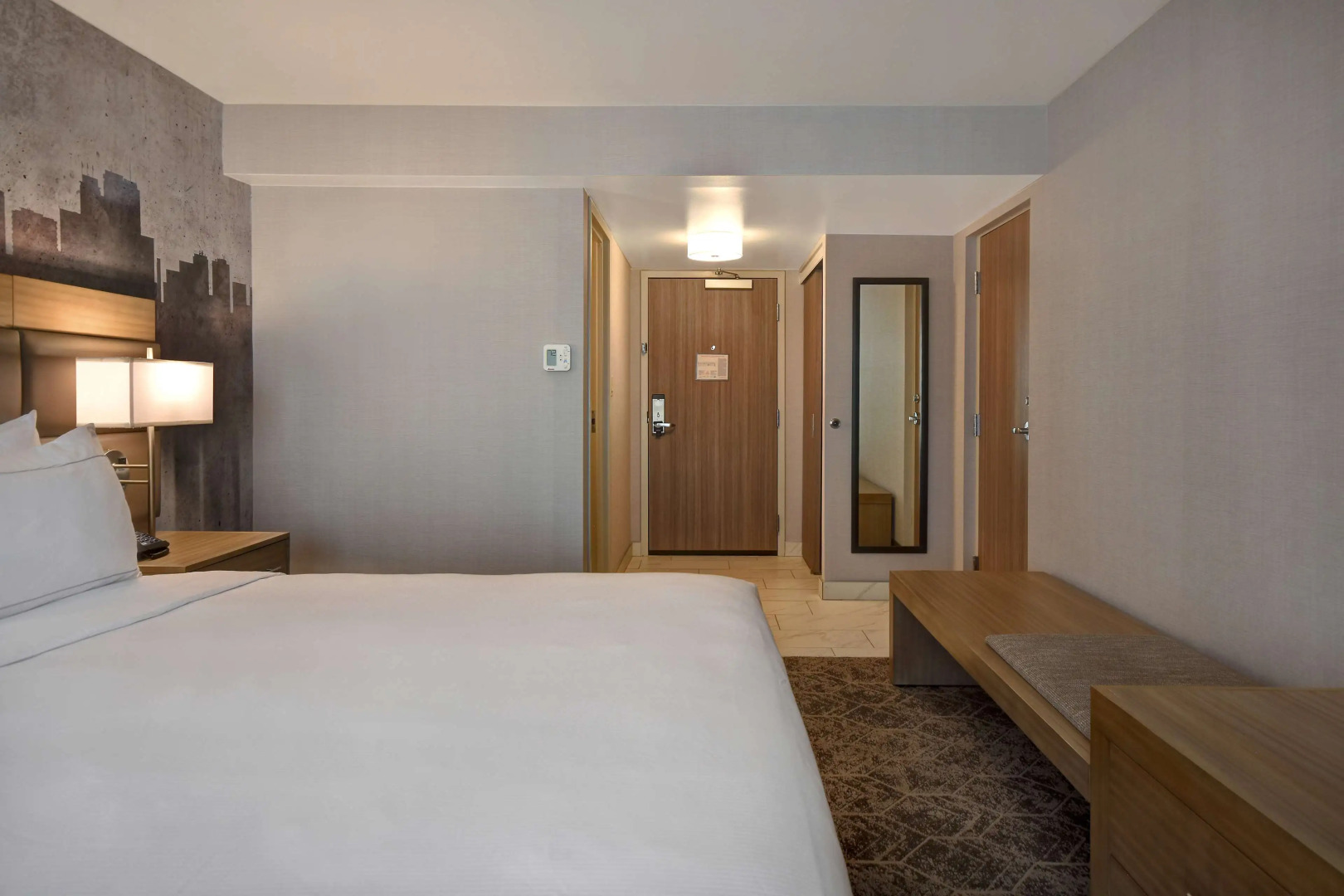 DoubleTree by Hilton St. Louis Airport