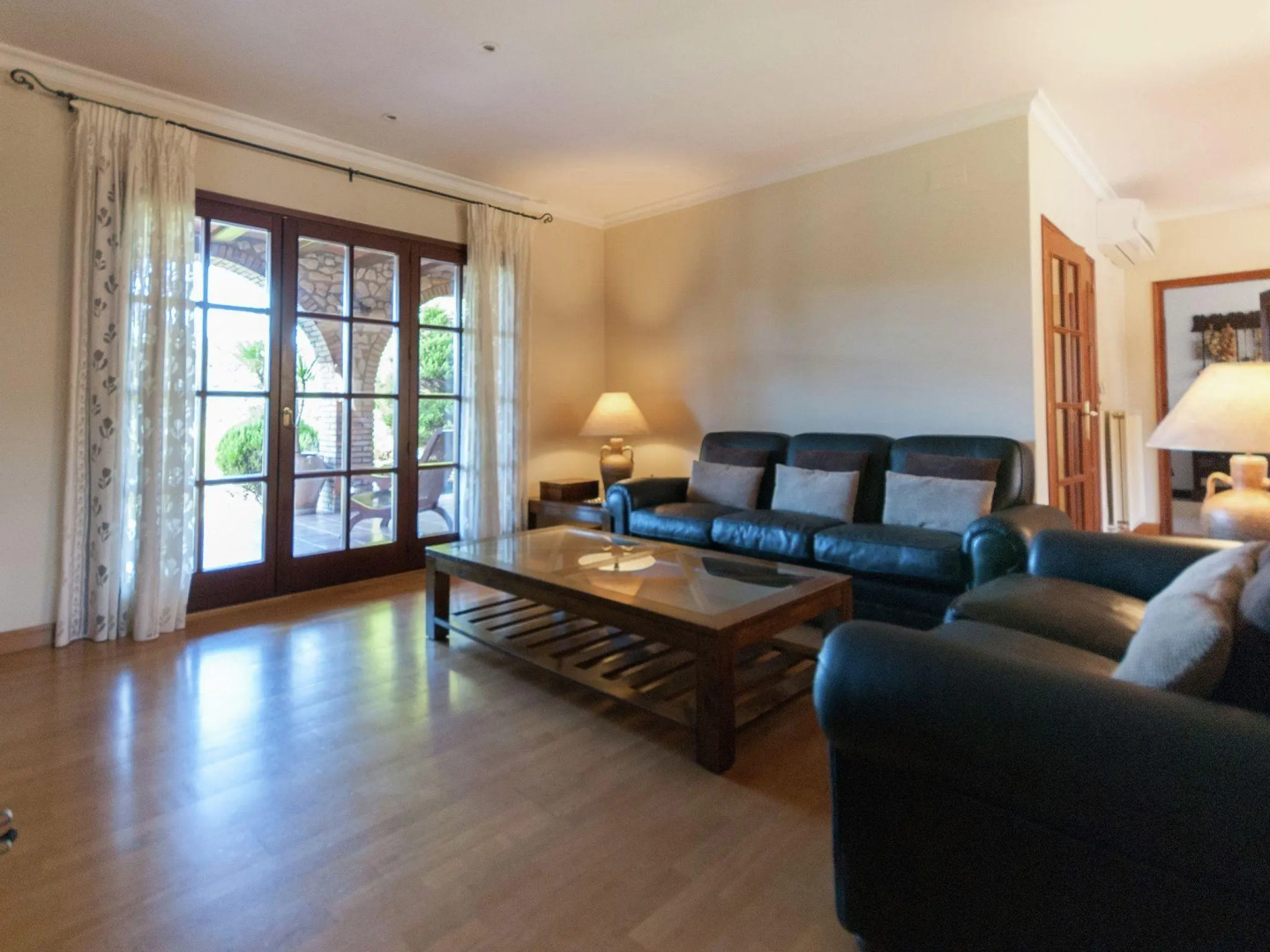 Magnificent Villa in Peralada with Private Pool, lovely garden, with chill out!