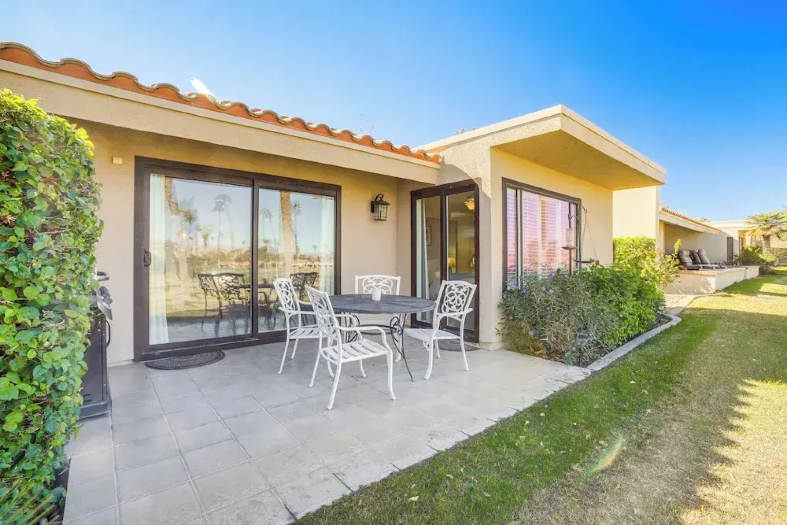 Games, Grill & Golf Course View: Palm Desert Gem!