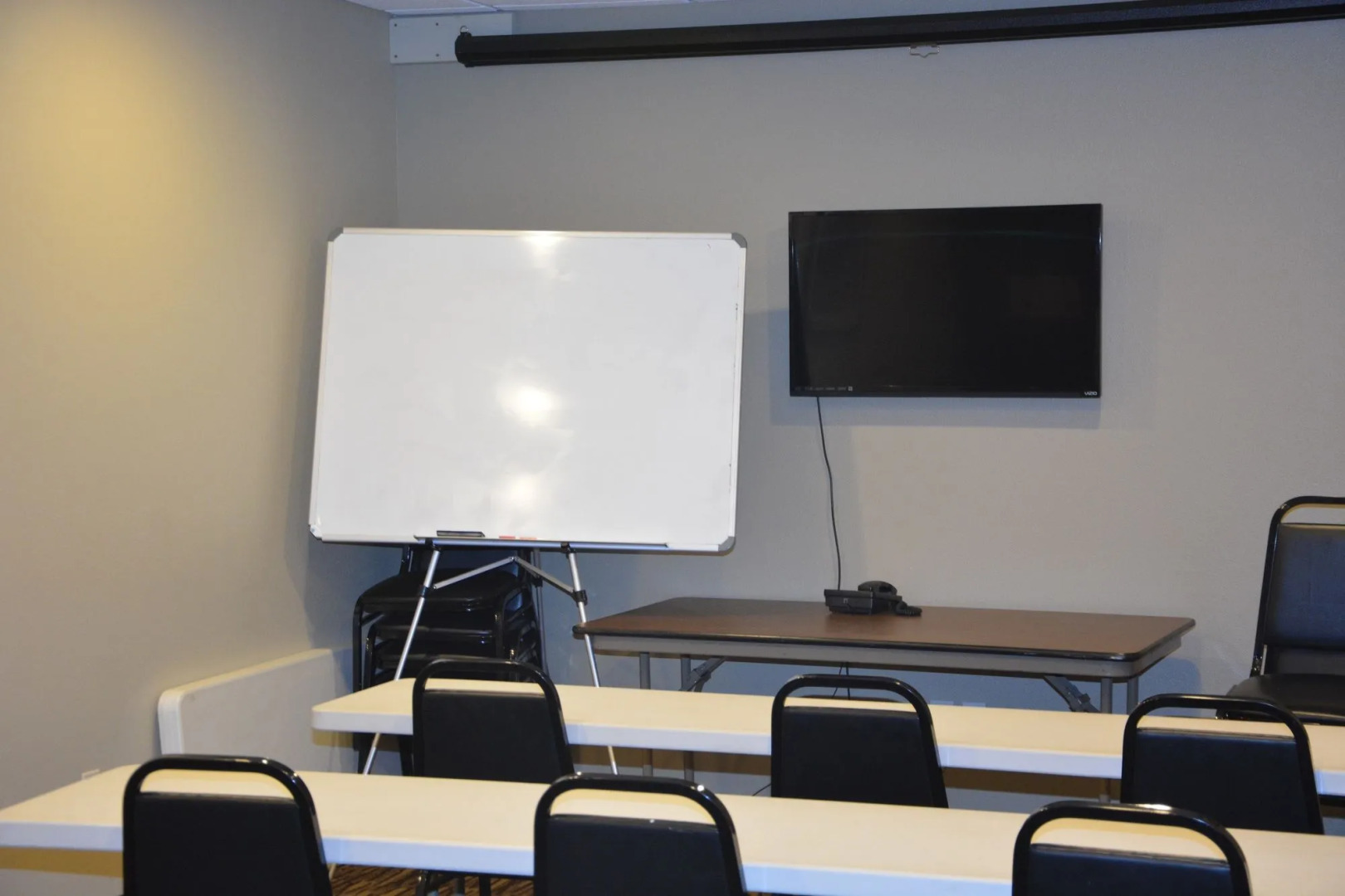 Roosevelt Inn and Suites