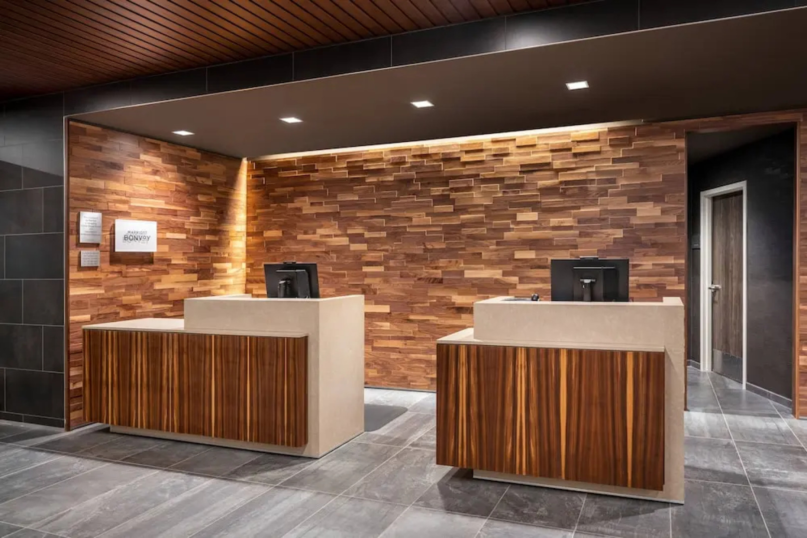 Courtyard Petaluma Sonoma County