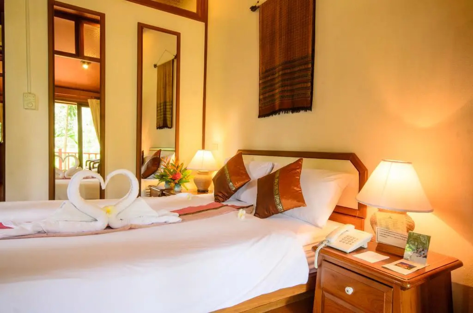 Petchvarin Resort and Spa