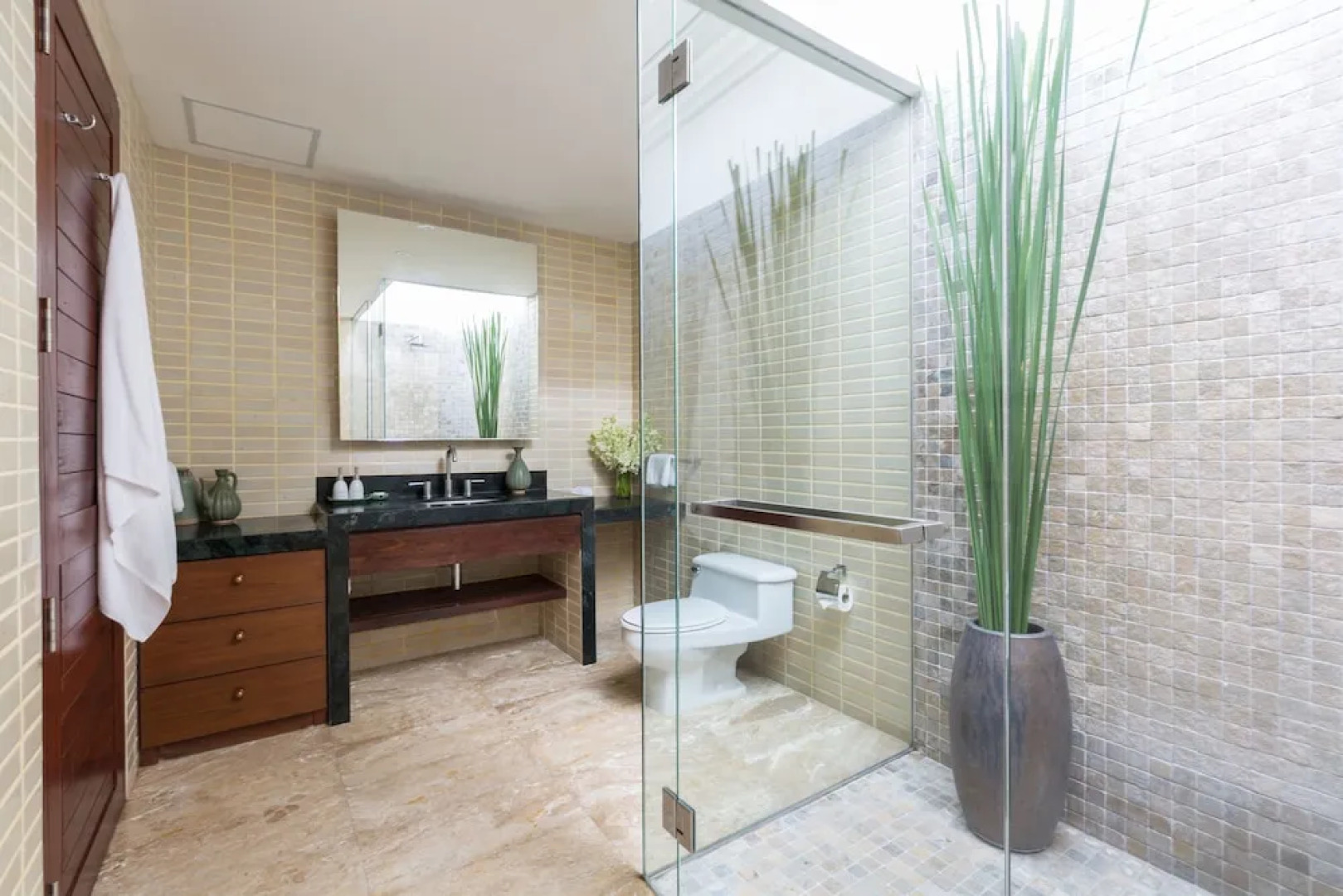 Miskawaan Villa Bougainvillea