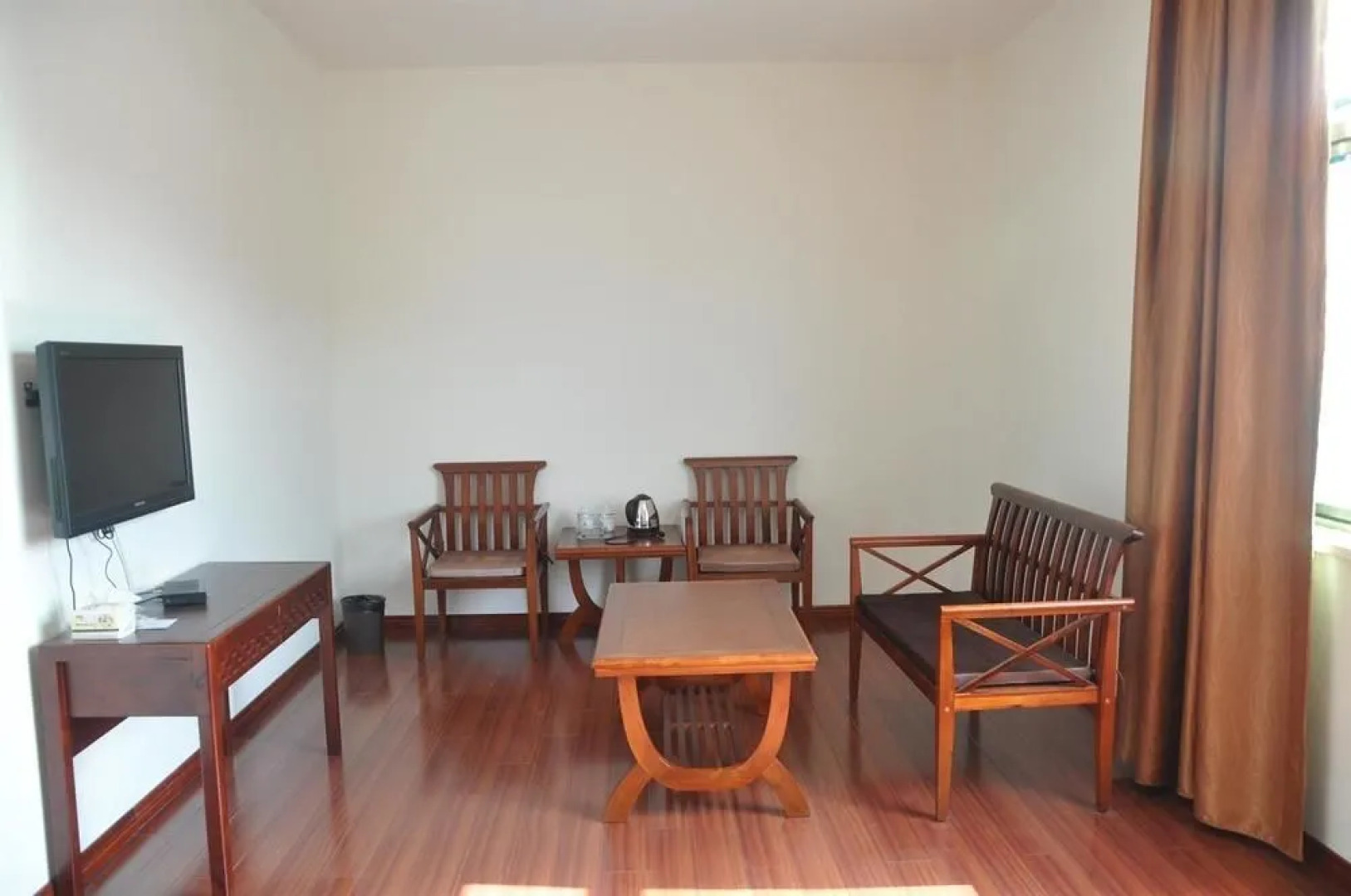 Wuyuan Huayuan Mountain Villa