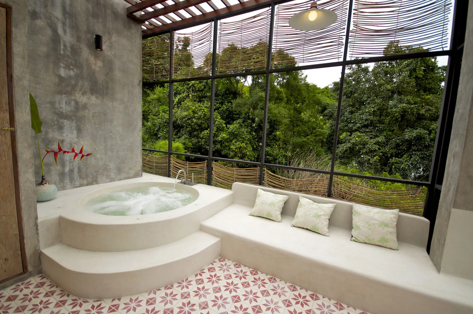 Proud Phu Fah Maerim