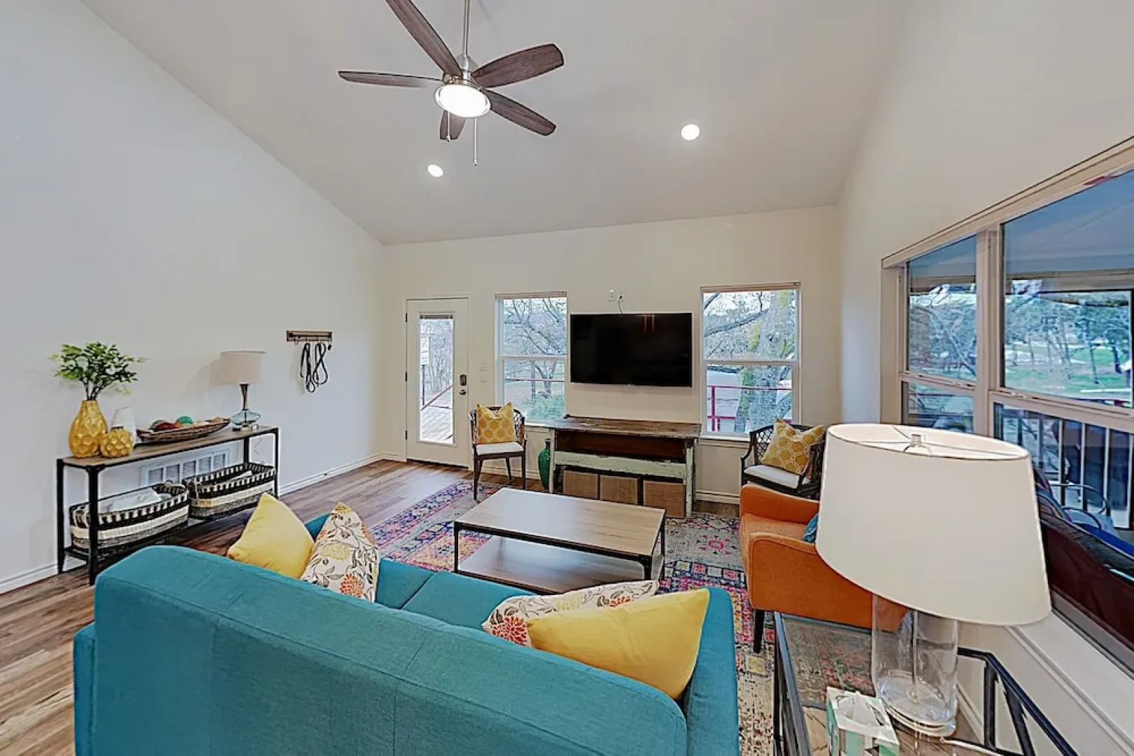 1328 Contour Dr Home