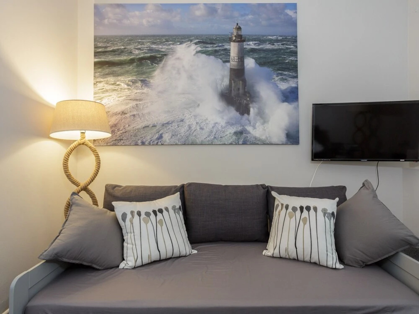 Upper Strand Apartment