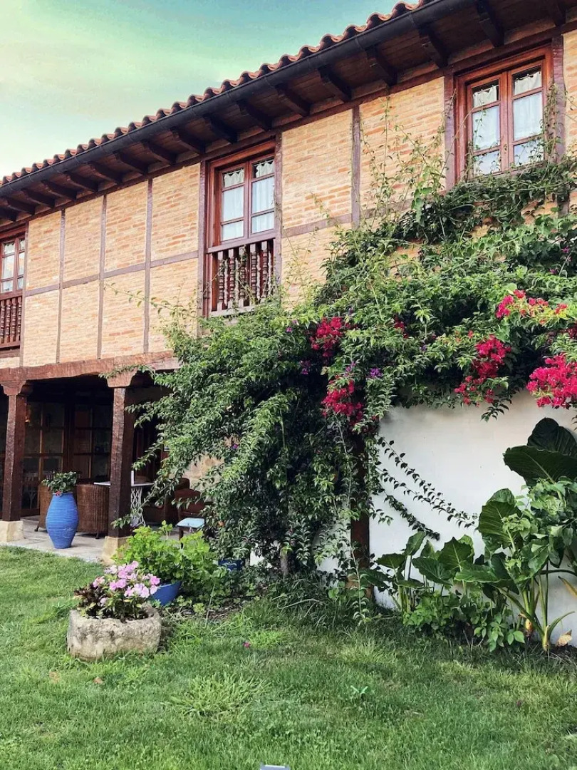 Posada La Casona de Los Güelitos