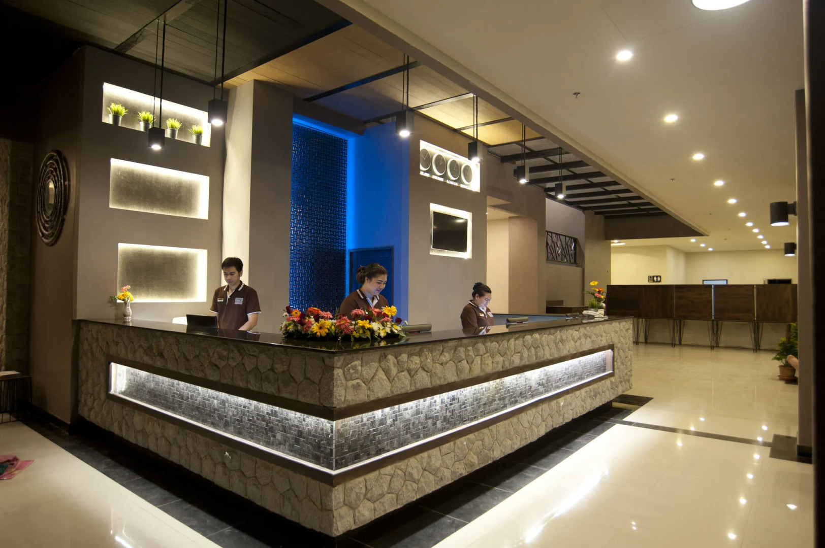 Отель The Gig Hotel