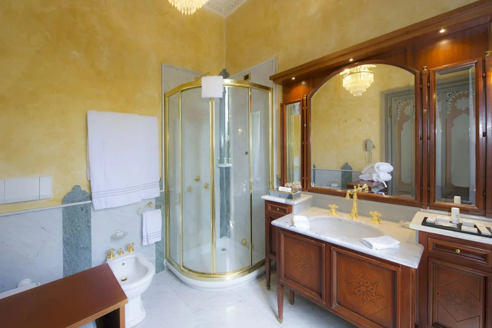 Relais & Chateaux Villa Crespi