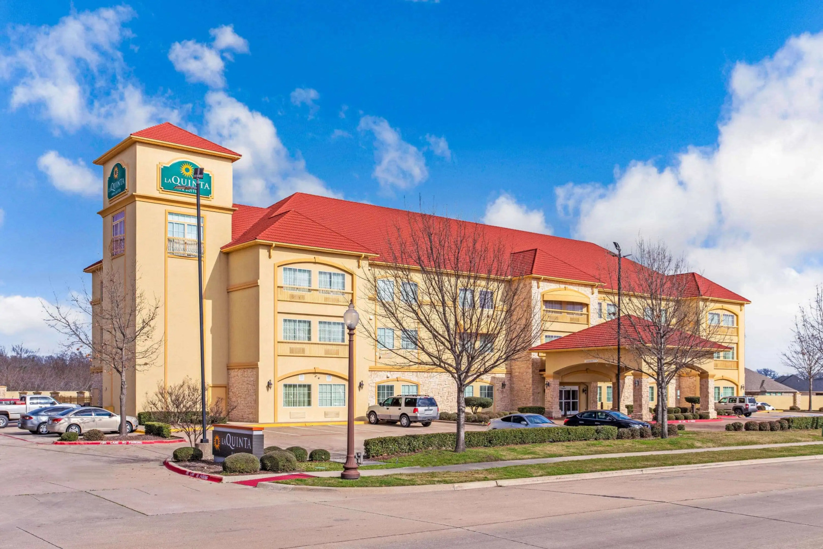 La Quinta Inn & Suites by Wyndham Ennis