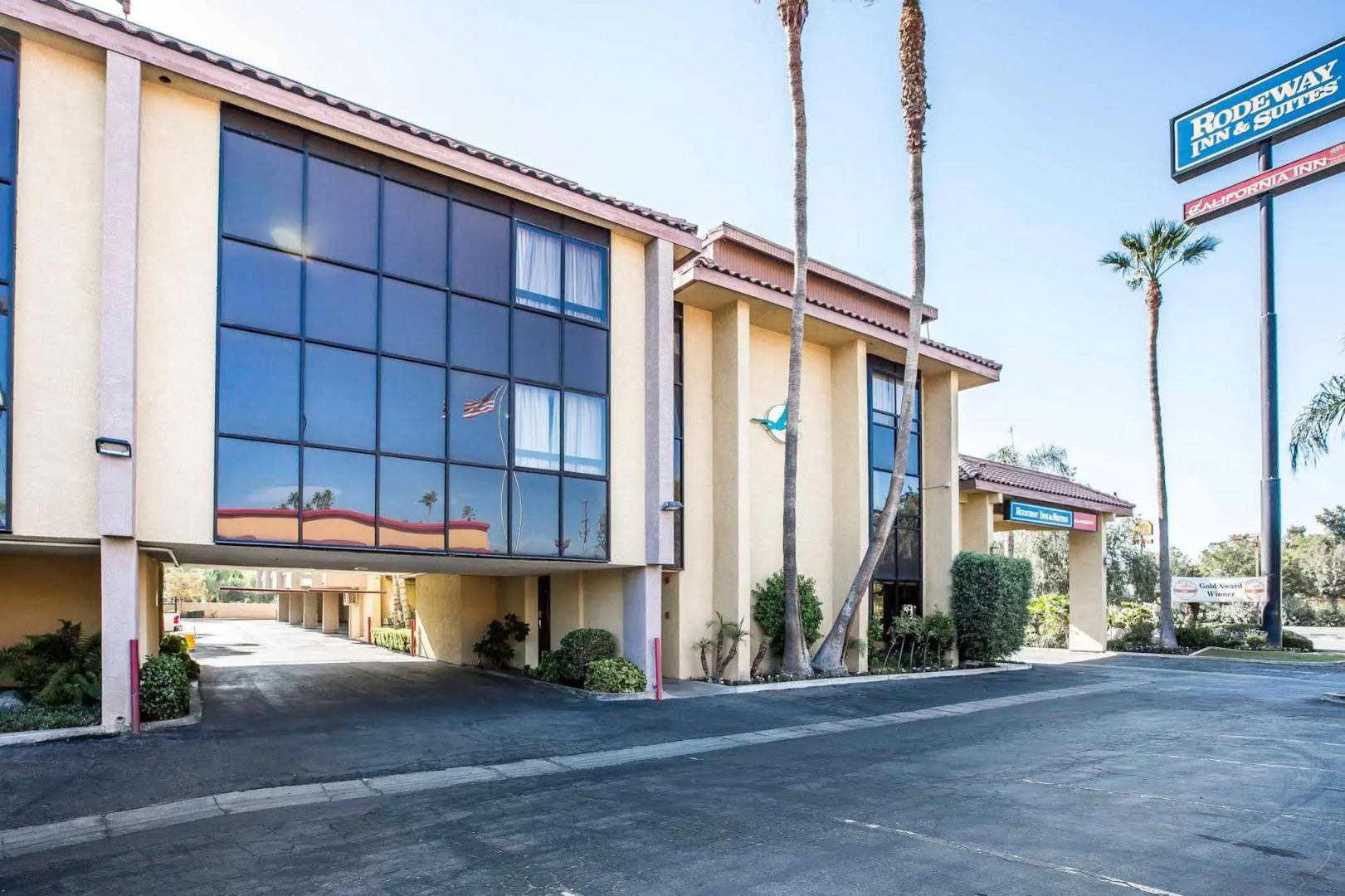 California Inn and Suites Bakersfield