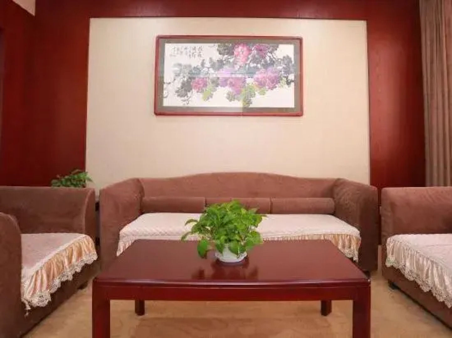 Xiang Yun Siji Hotel