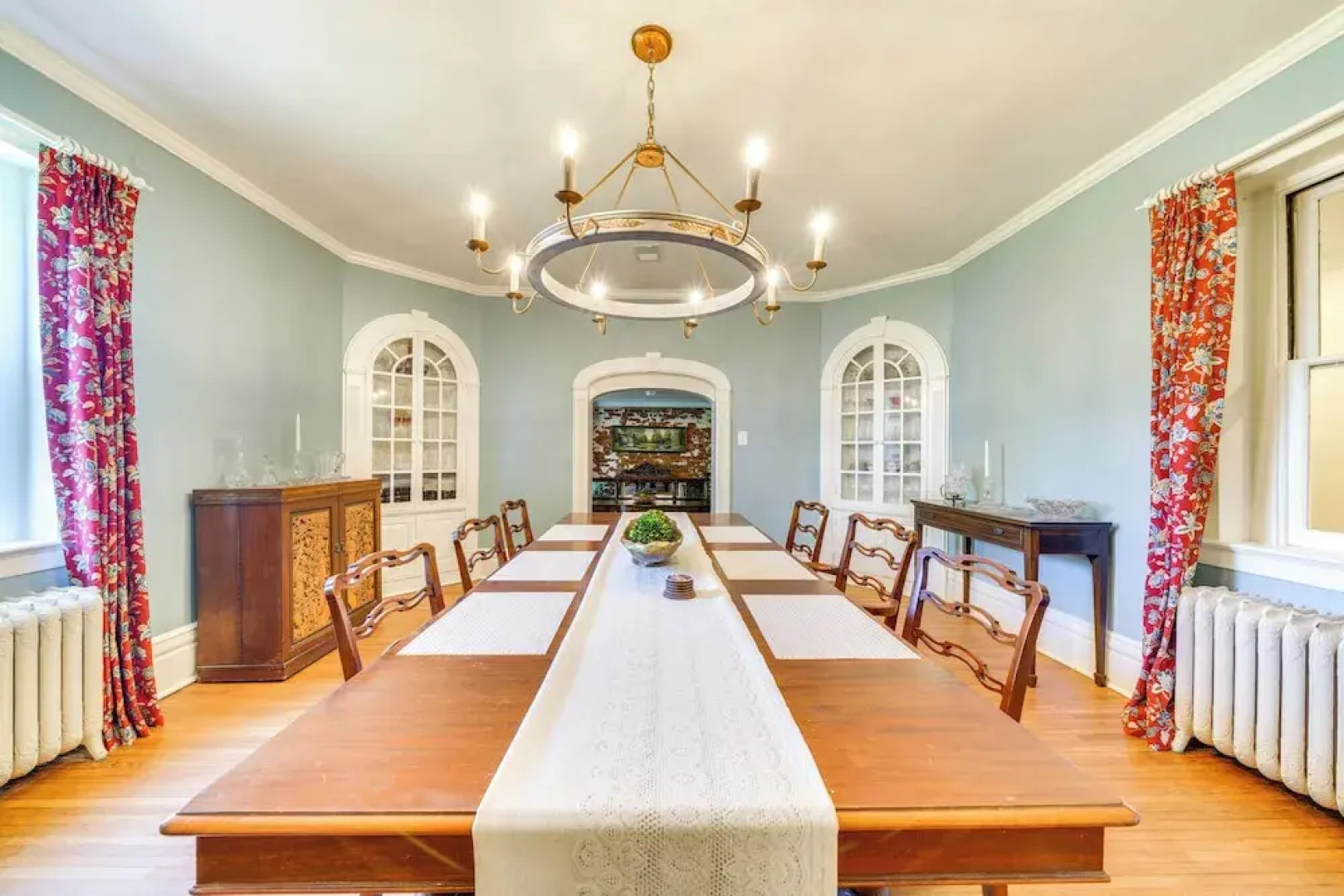 Historic & Spacious Family Home in Nicholasville!