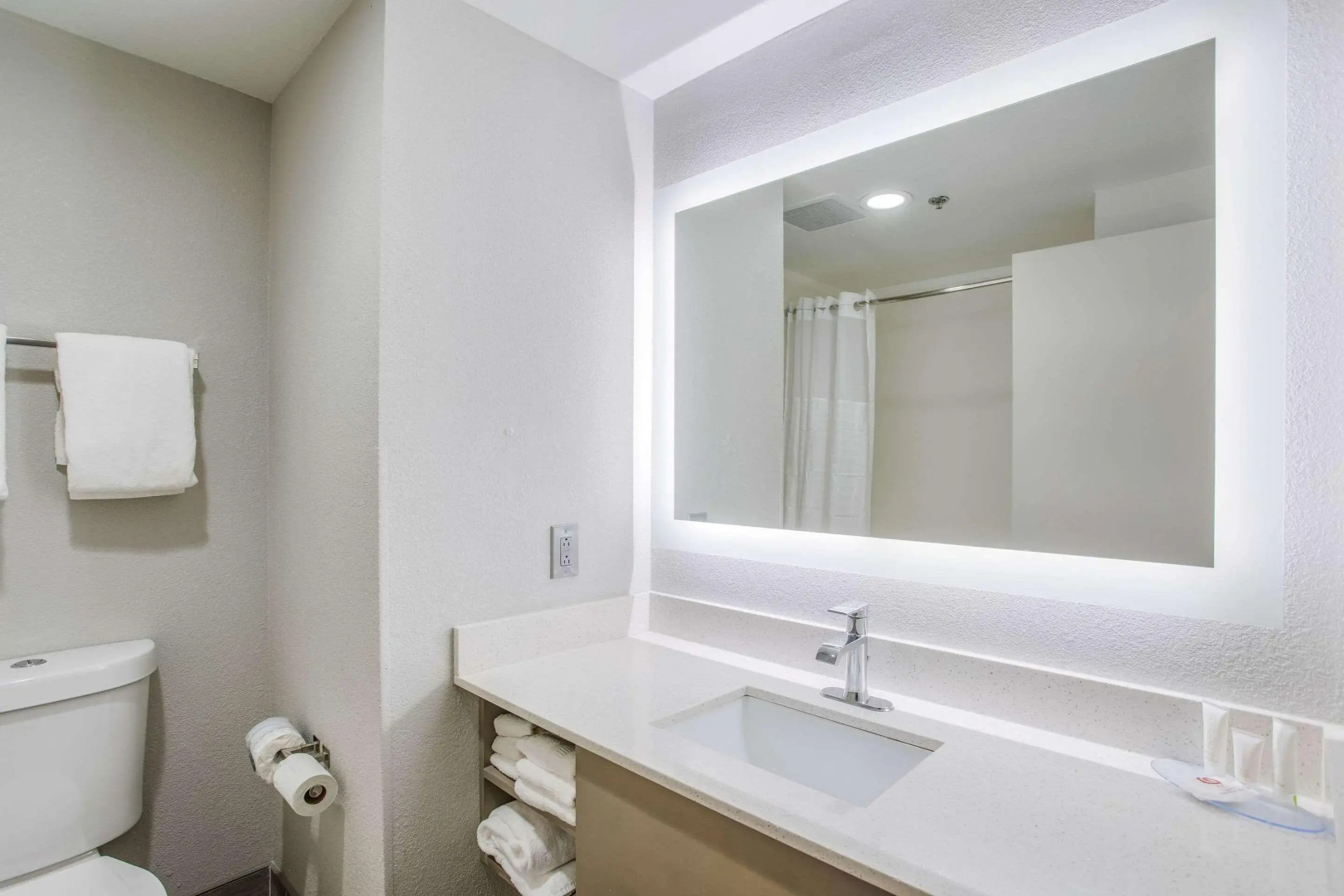 Clarion Pointe Franklin - Nashville Area