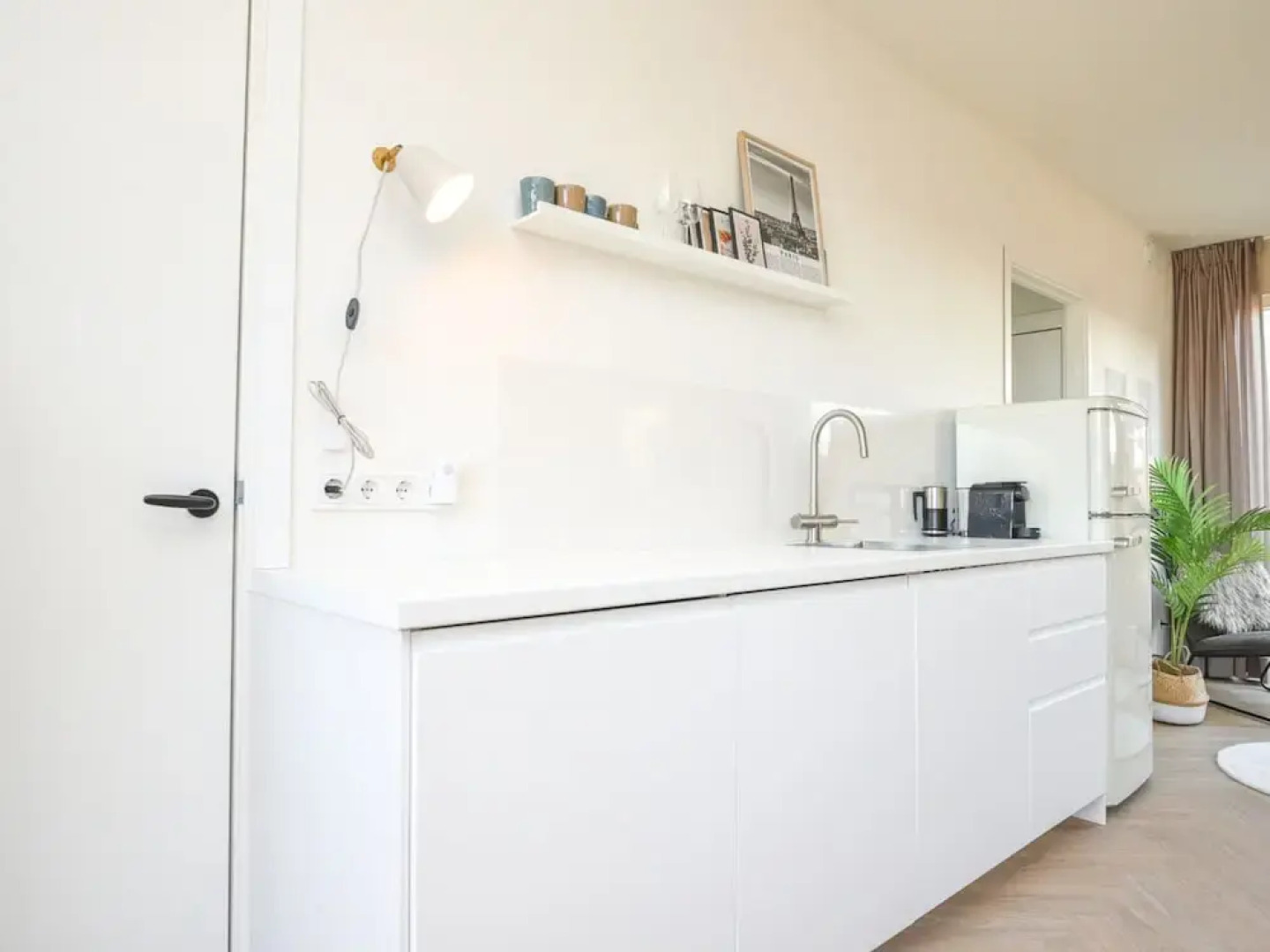 Holiday Home in Vrouwenpolder Near Beach