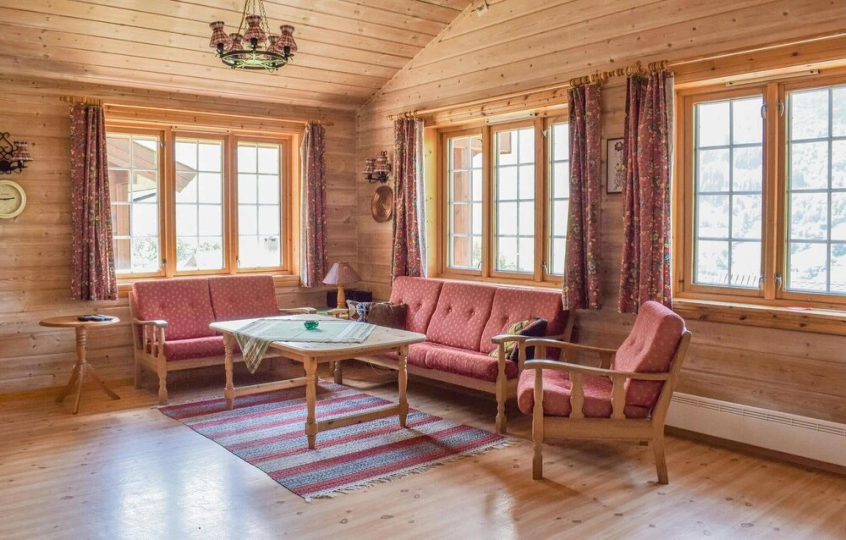 Beautiful Home in Olden With 3 Bedrooms and Wifi