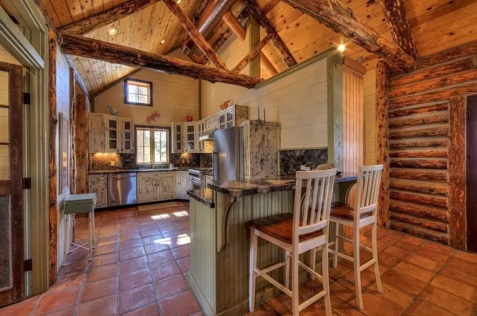 Luxe Log Cabin ~ 15 Mi to Downtown Moab!