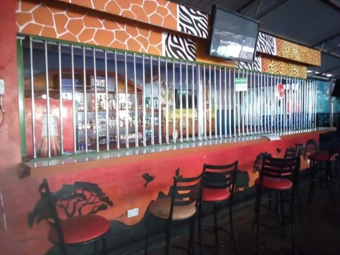 Summit Guest House & Grill