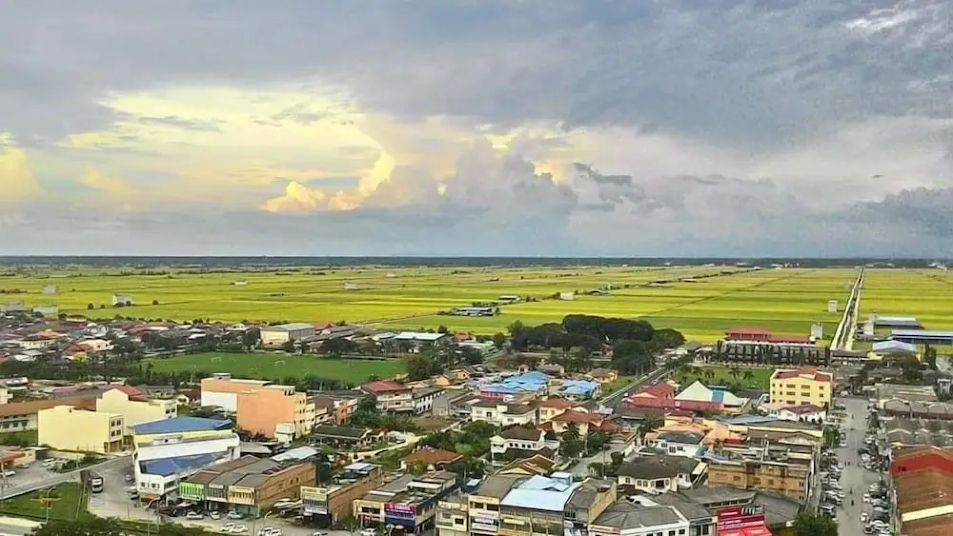 Windmill Cartoon at Sunrise Homestay